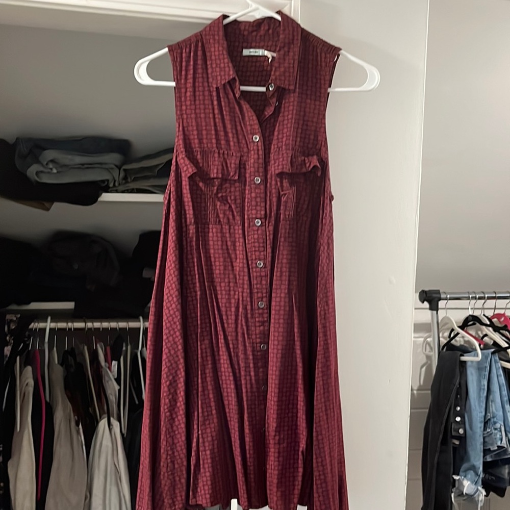 Urban Outfitters Kimchi Blue size small sleeveless shirt dress dark red pattern